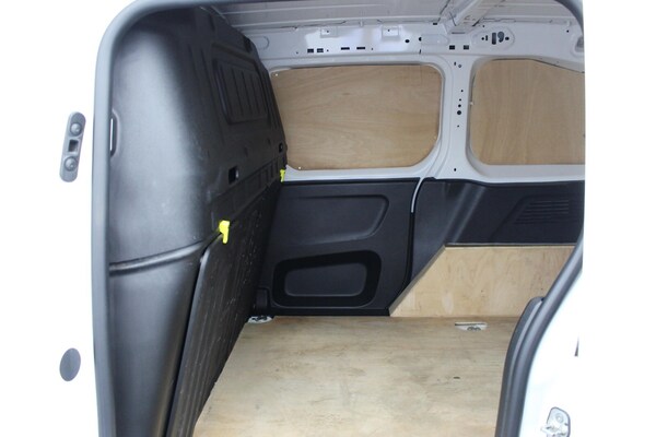 Used Peugeot Partner 2022 for sale - 75984713: Photo 9