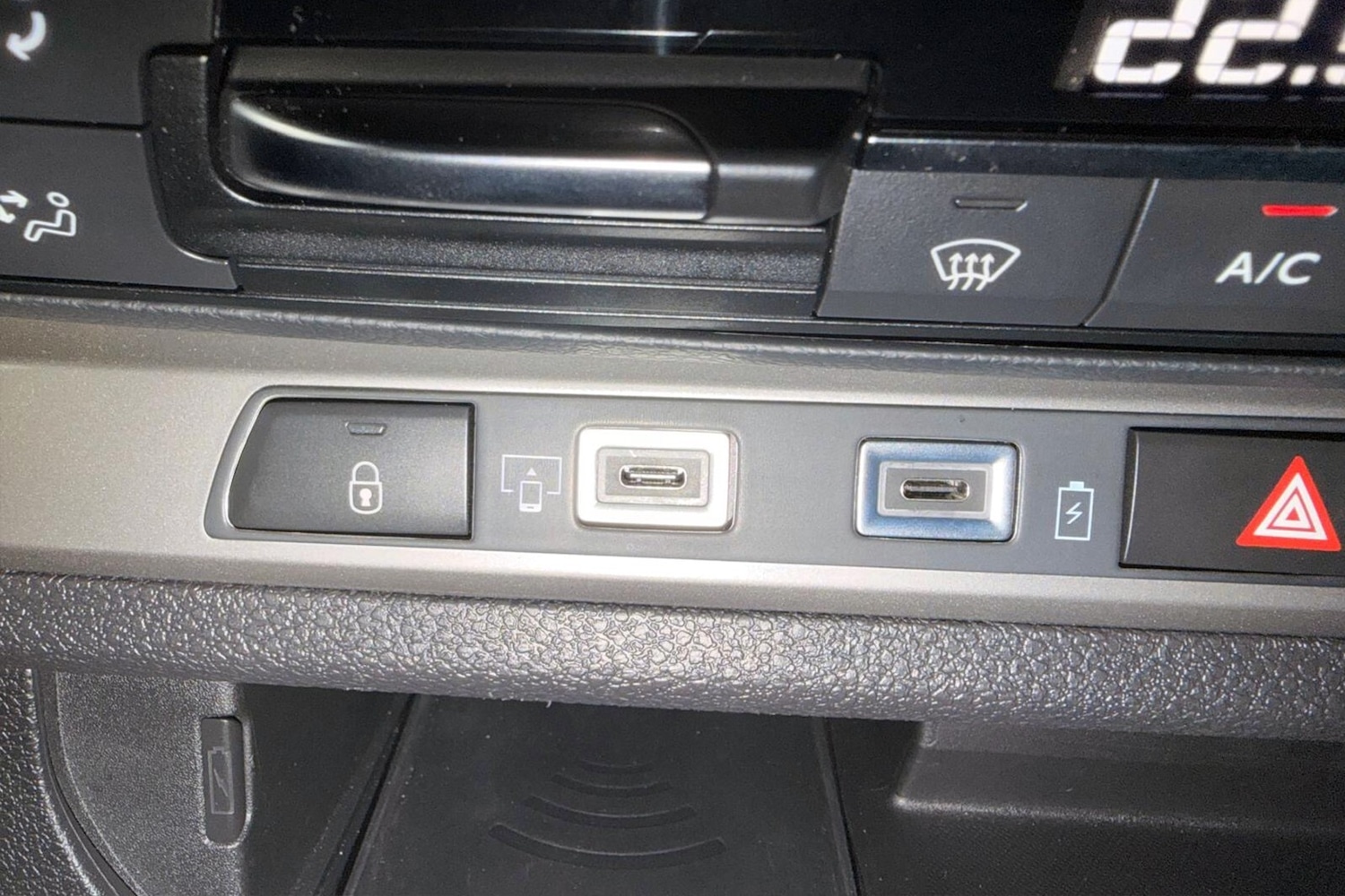 Used Peugeot Traveller 2024 for sale - 76861765: Photo 27