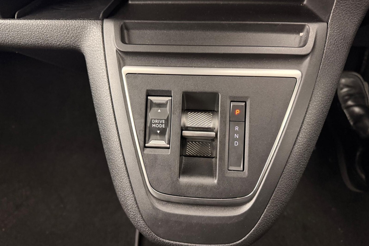 Used Peugeot Traveller 2024 for sale - 76861765: Photo 28