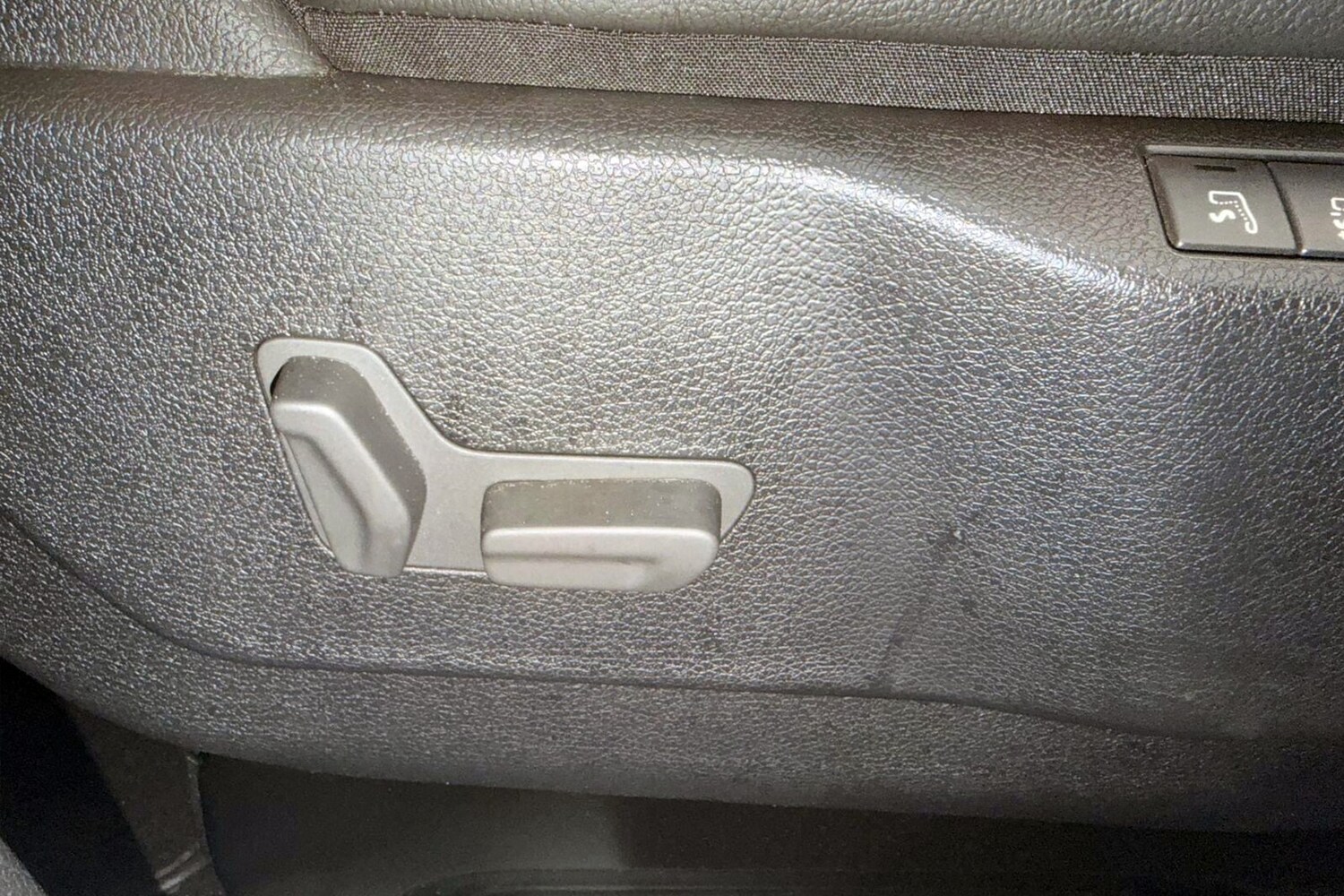 Used Peugeot Traveller 2024 for sale - 76861765: Photo 32