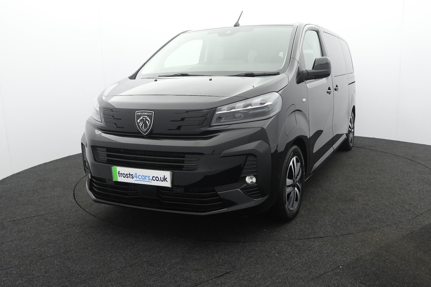 Used Peugeot Traveller 2024 for sale - 76861765: Photo 45