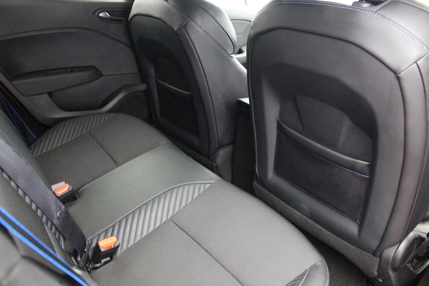 Used Renault Clio 2024 for sale - 77224903: Photo 11