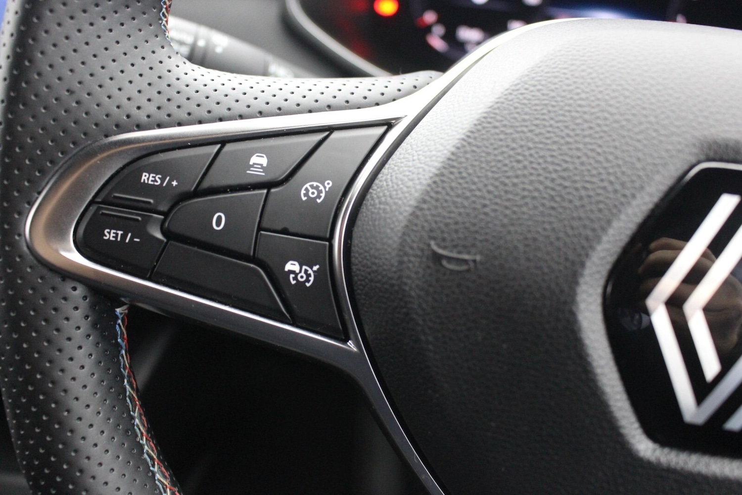 Used Renault Clio 2024 for sale - 77224903: Photo 24