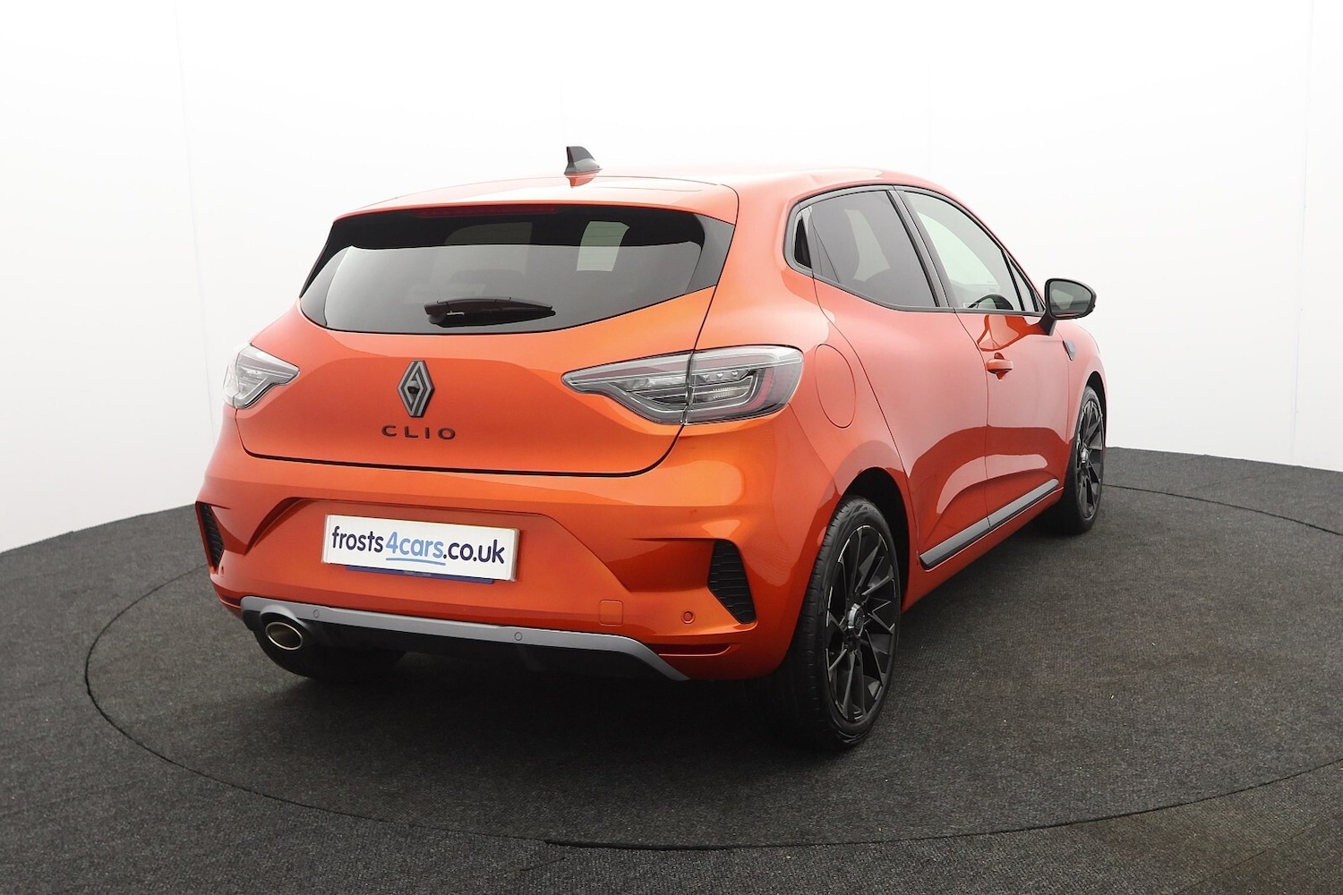 Used Renault Clio 2024 for sale - 77224903: Photo 3