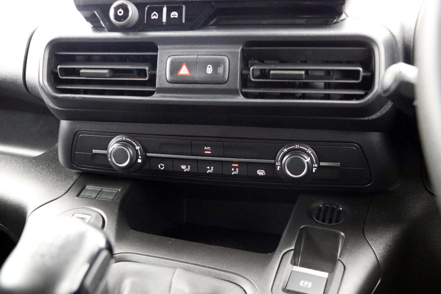 Used Toyota ProAce 2025 for sale - 77988407: Photo 19