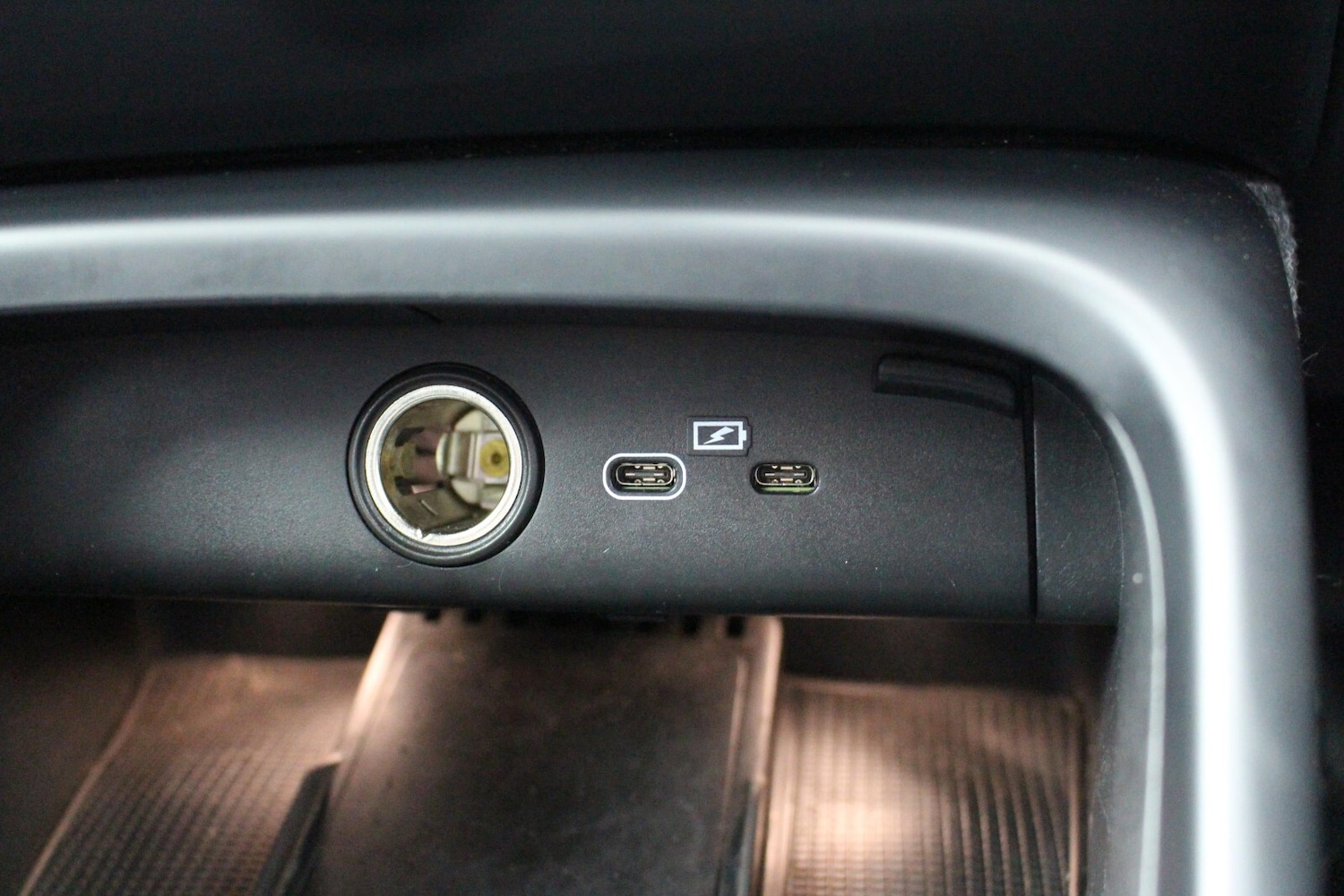 Used Volvo XC40 2024 for sale - 77965069: Photo 19