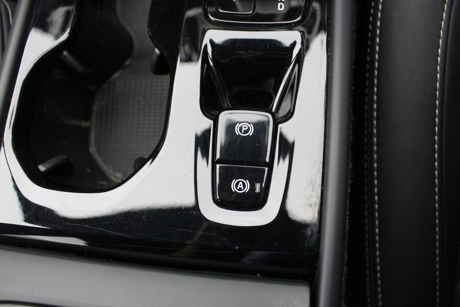 Used Volvo XC40 2024 for sale - 77965069: Photo 21