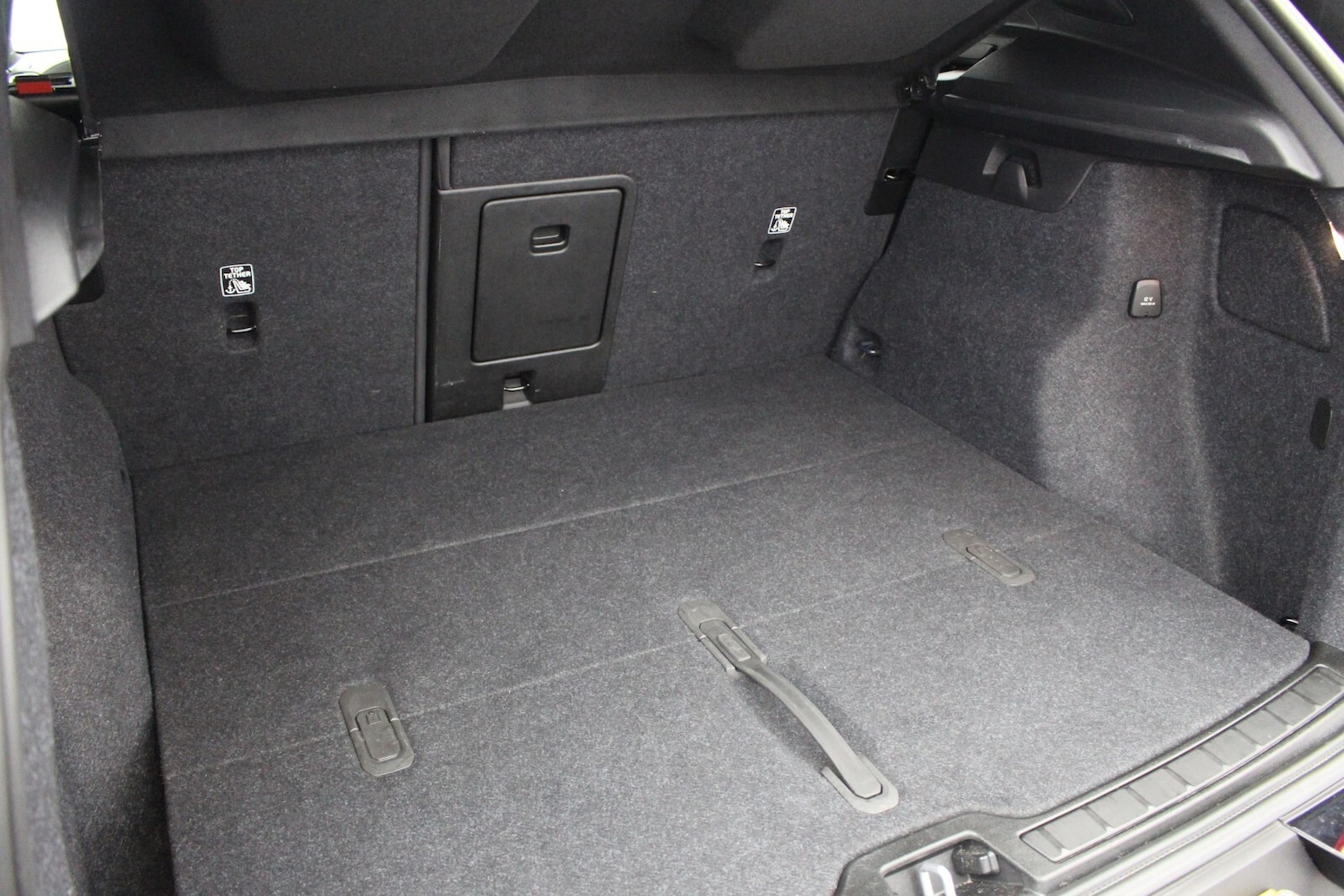 Used Volvo XC40 2024 for sale - 77965069: Photo 30