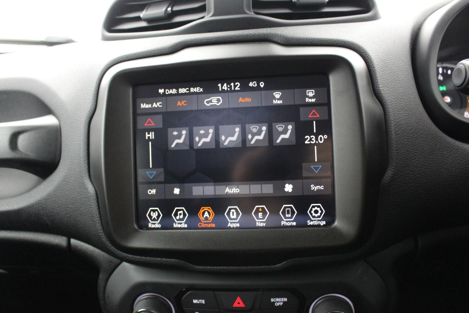 Used Jeep Renegade 2021 for sale - 78198892: Photo 14