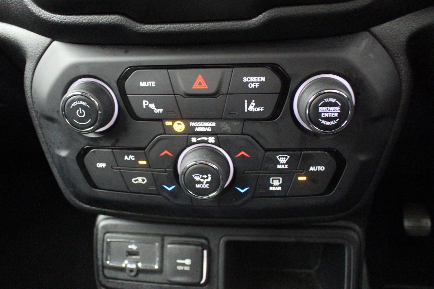 Used Jeep Renegade 2021 for sale - 78198892: Photo 16