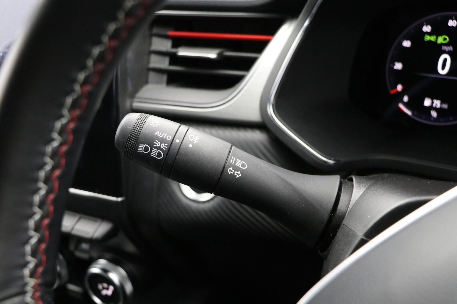 Used Renault Captur 2022 for sale - 77640661: Photo 25