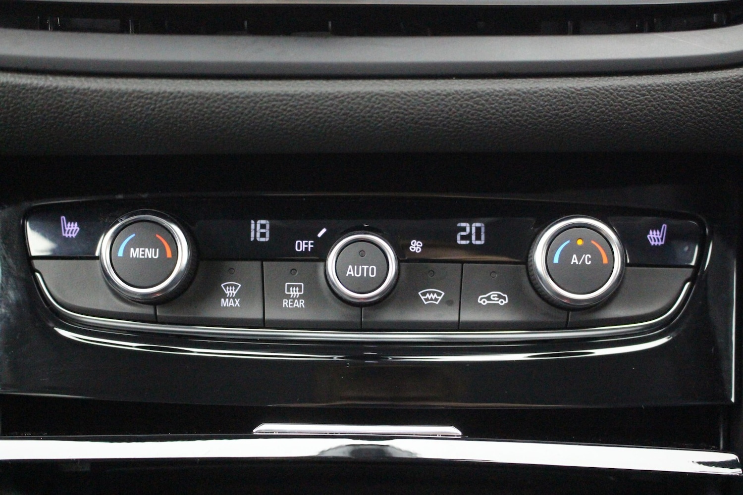 Used Vauxhall Grandland 2024 for sale - 76438191: Photo 15