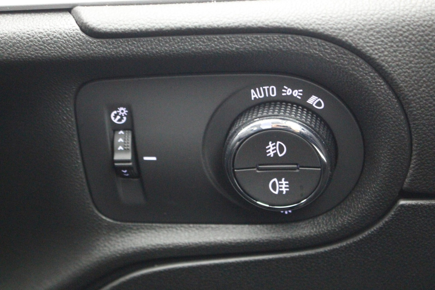 Used Vauxhall Grandland 2024 for sale - 76438191: Photo 25