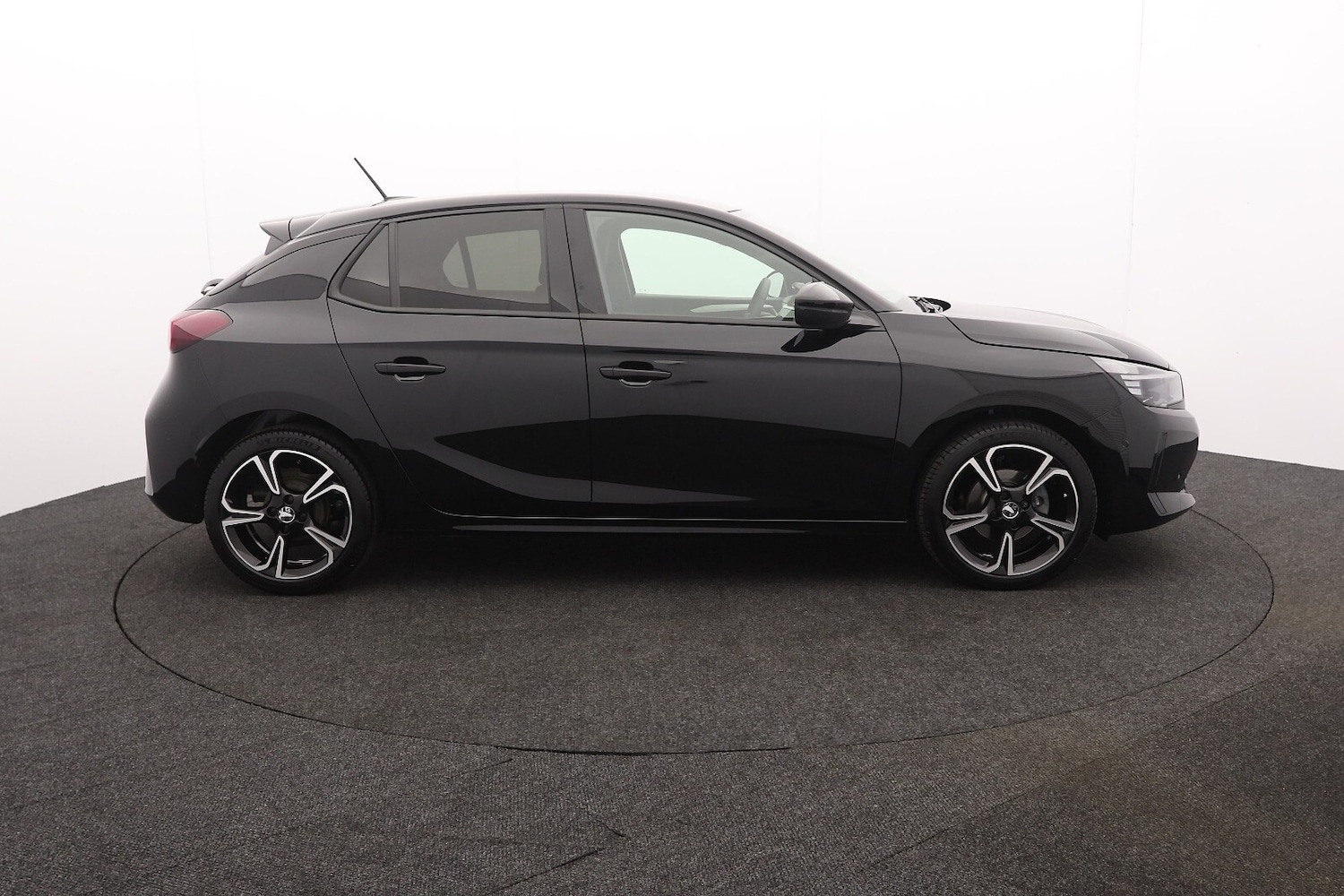 Used Vauxhall Corsa 2024 for sale - 76145985: Photo 2