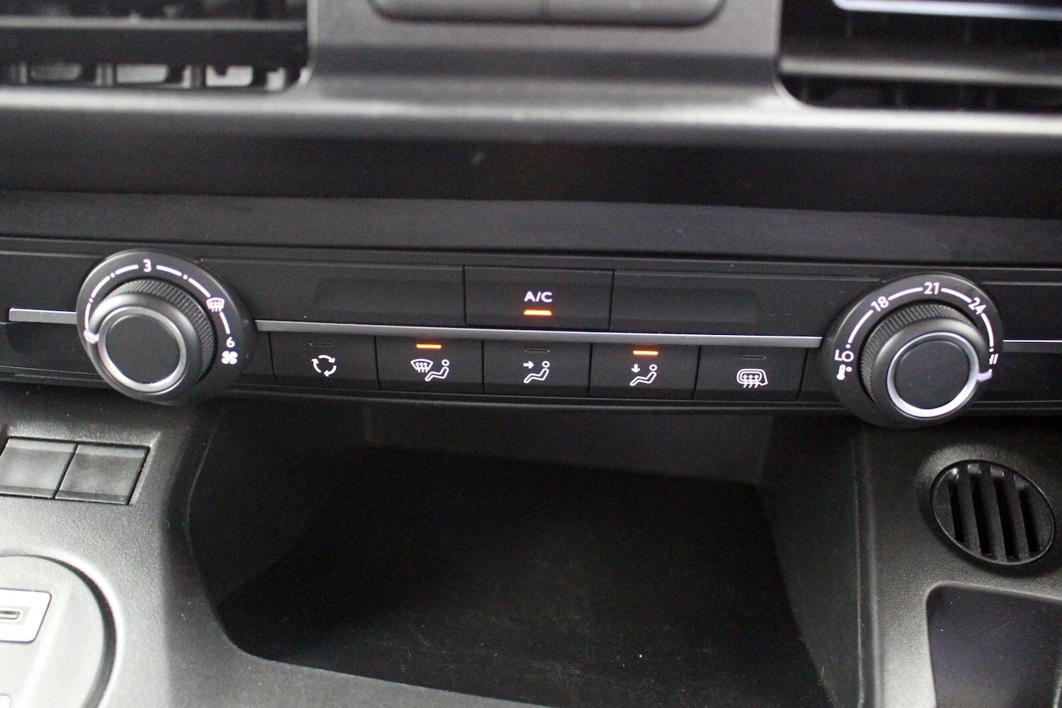 Used Vauxhall Combo 2024 for sale - 76289908: Photo 16