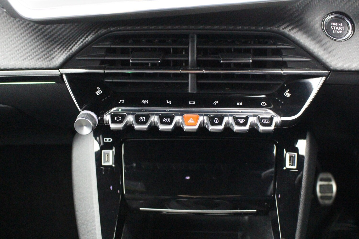 Used Peugeot 2008 2021 for sale - 75996815: Photo 18