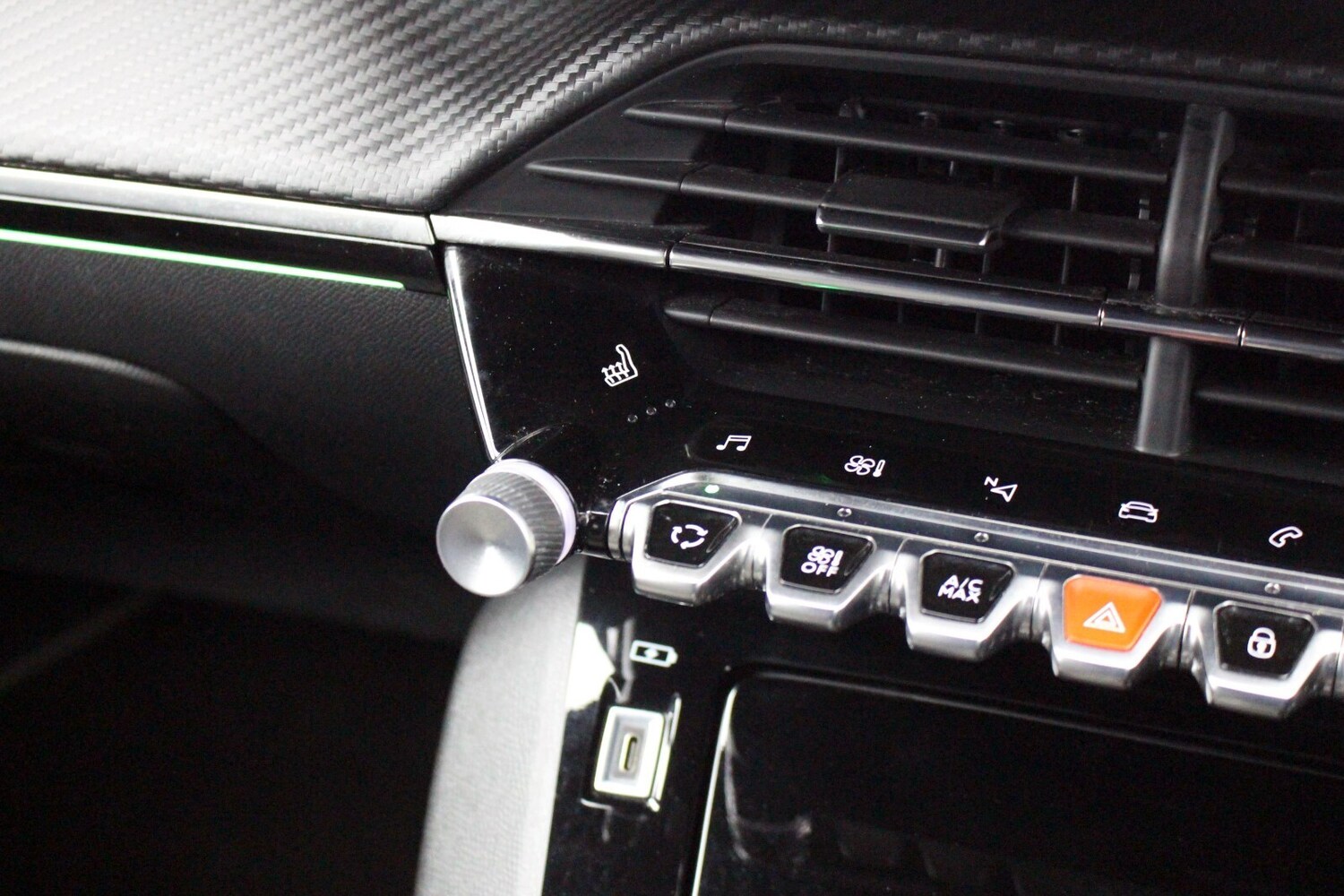 Used Peugeot 2008 2021 for sale - 75996815: Photo 19