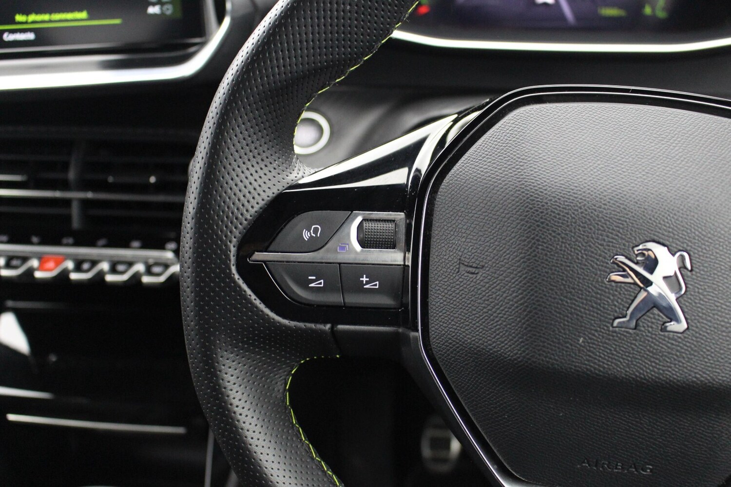 Used Peugeot 2008 2021 for sale - 75996815: Photo 21