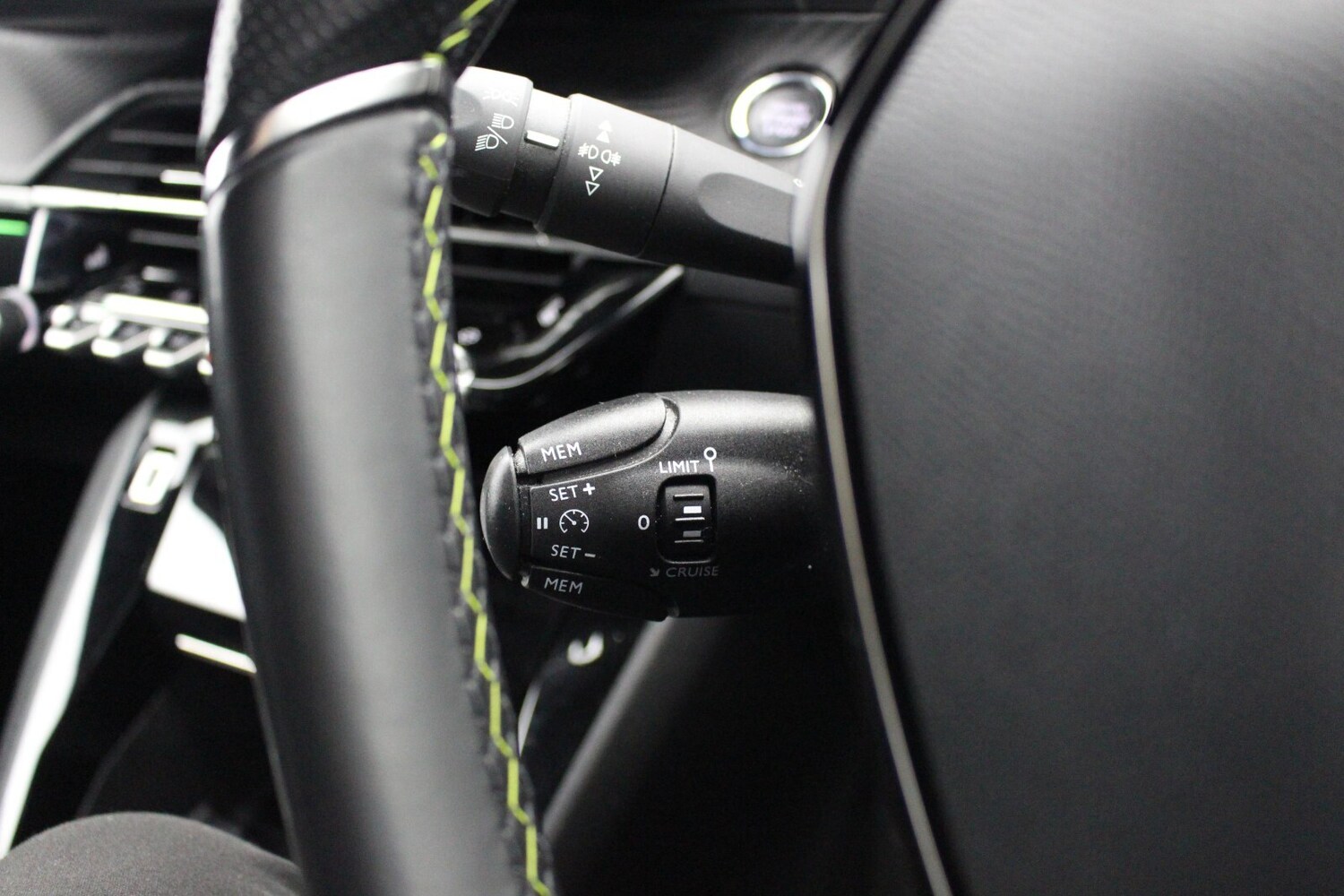 Used Peugeot 2008 2021 for sale - 75996815: Photo 24