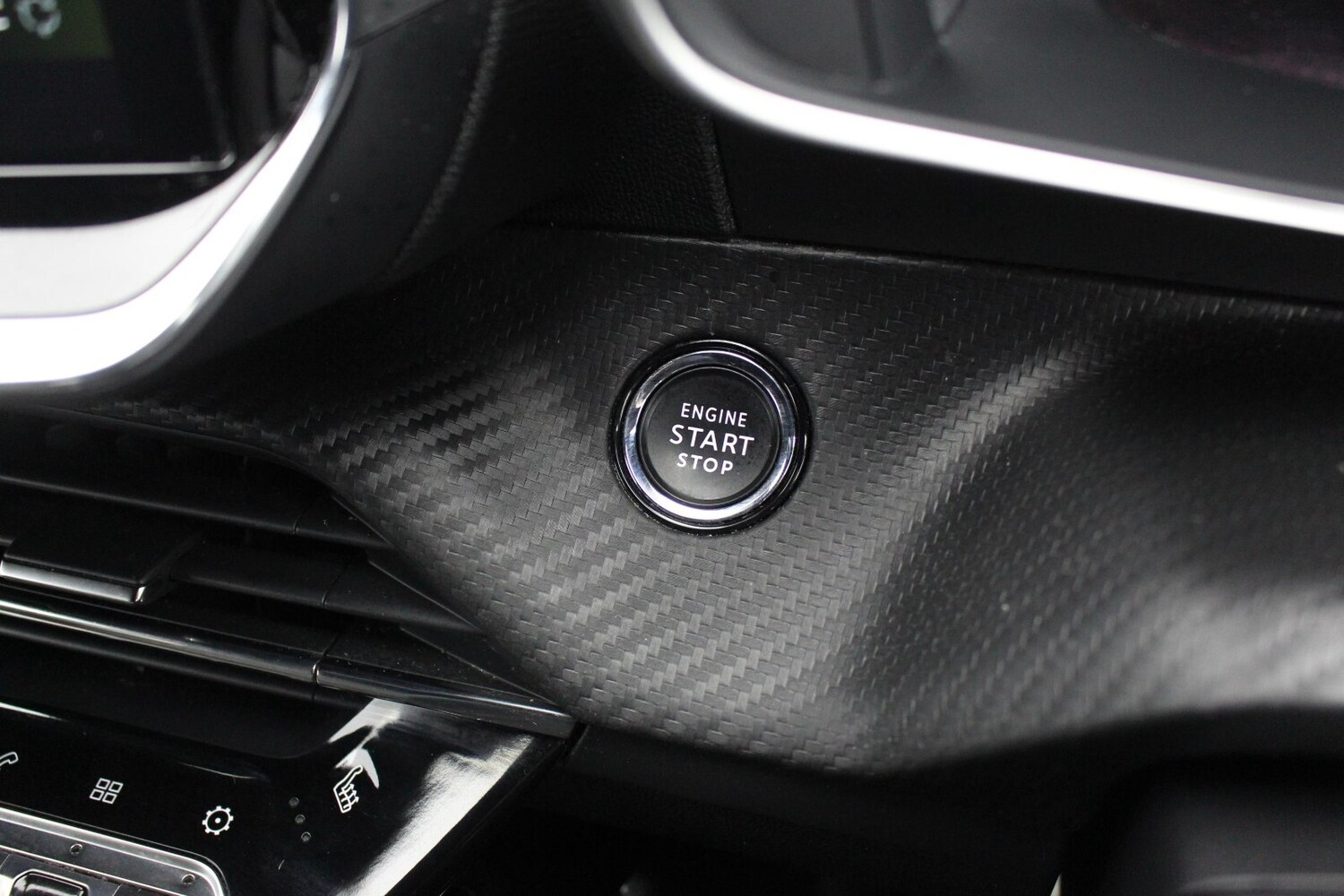 Used Peugeot 2008 2021 for sale - 75996815: Photo 27