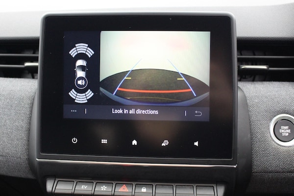 Used Renault Clio 2024 for sale - 76272991: Photo 12