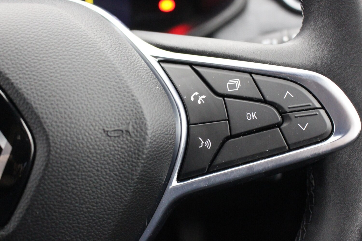 Used Renault Clio 2024 for sale - 76272991: Photo 18