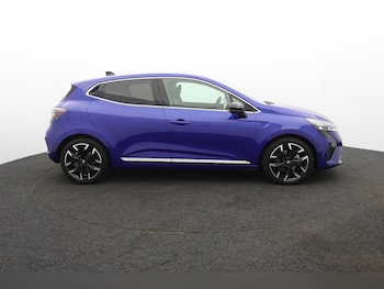 Used Renault Clio 2024 for sale - 76272991: Photo 2