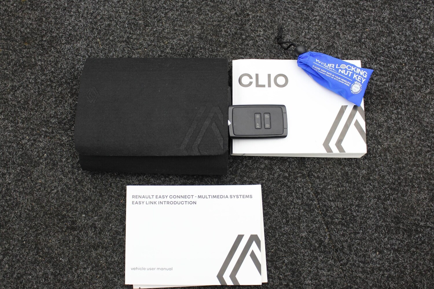 Used Renault Clio 2024 for sale - 76272991: Photo 30