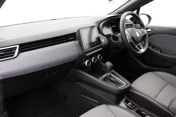 Used Renault Clio 2024 for sale - 76272991: Photo 6