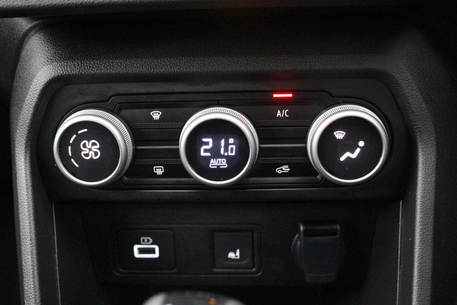 Used Dacia Jogger 2023 for sale - 78074321: Photo 15