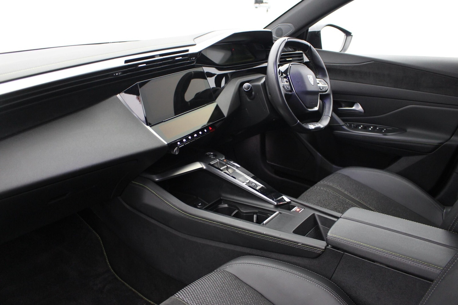 Used Peugeot 308 2024 for sale - 76894599: Photo 6