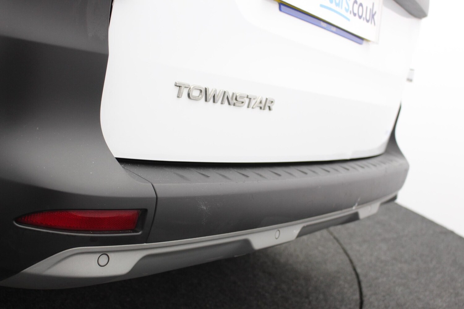 Used Nissan Other 2023 for sale - 76332138: Photo 31