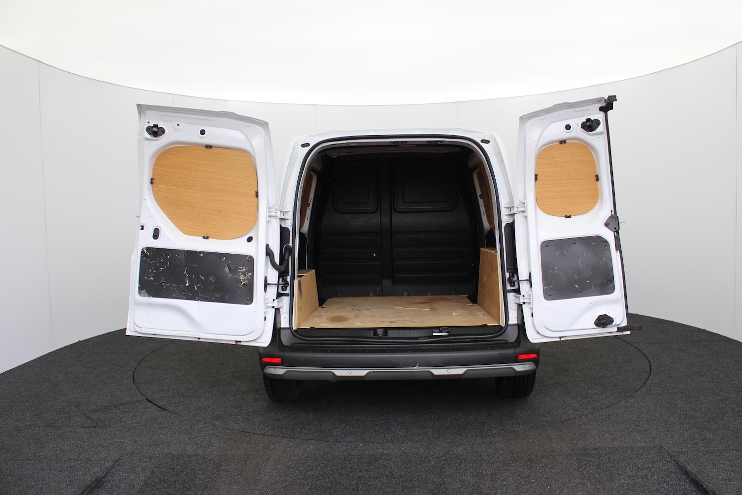 Used Nissan Other 2023 for sale - 76332138: Photo 7