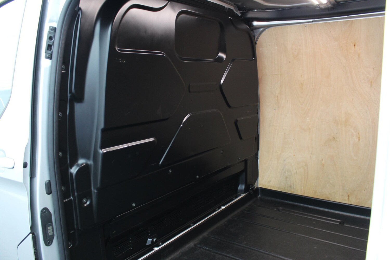 Used Ford Transit Custom 2023 for sale - 76302336: Photo 10