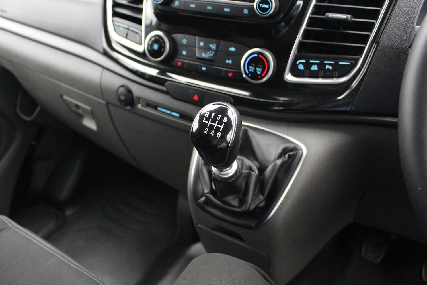 Used Ford Transit Custom 2023 for sale - 76302336: Photo 29