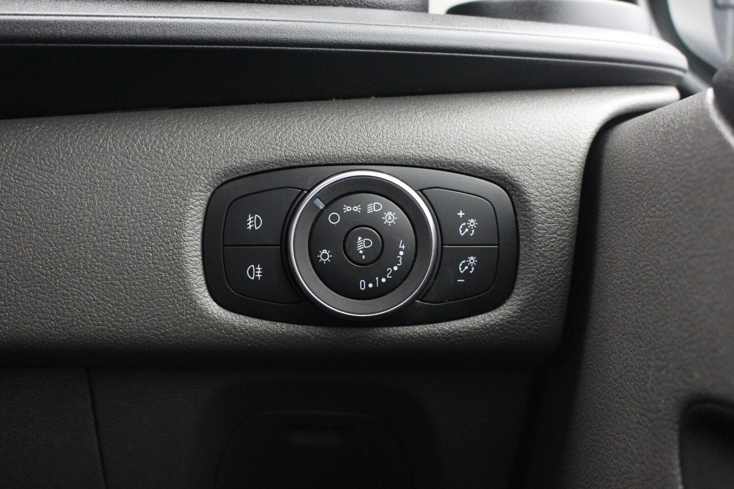 Used Ford Transit Custom 2023 for sale - 76302336: Photo 30