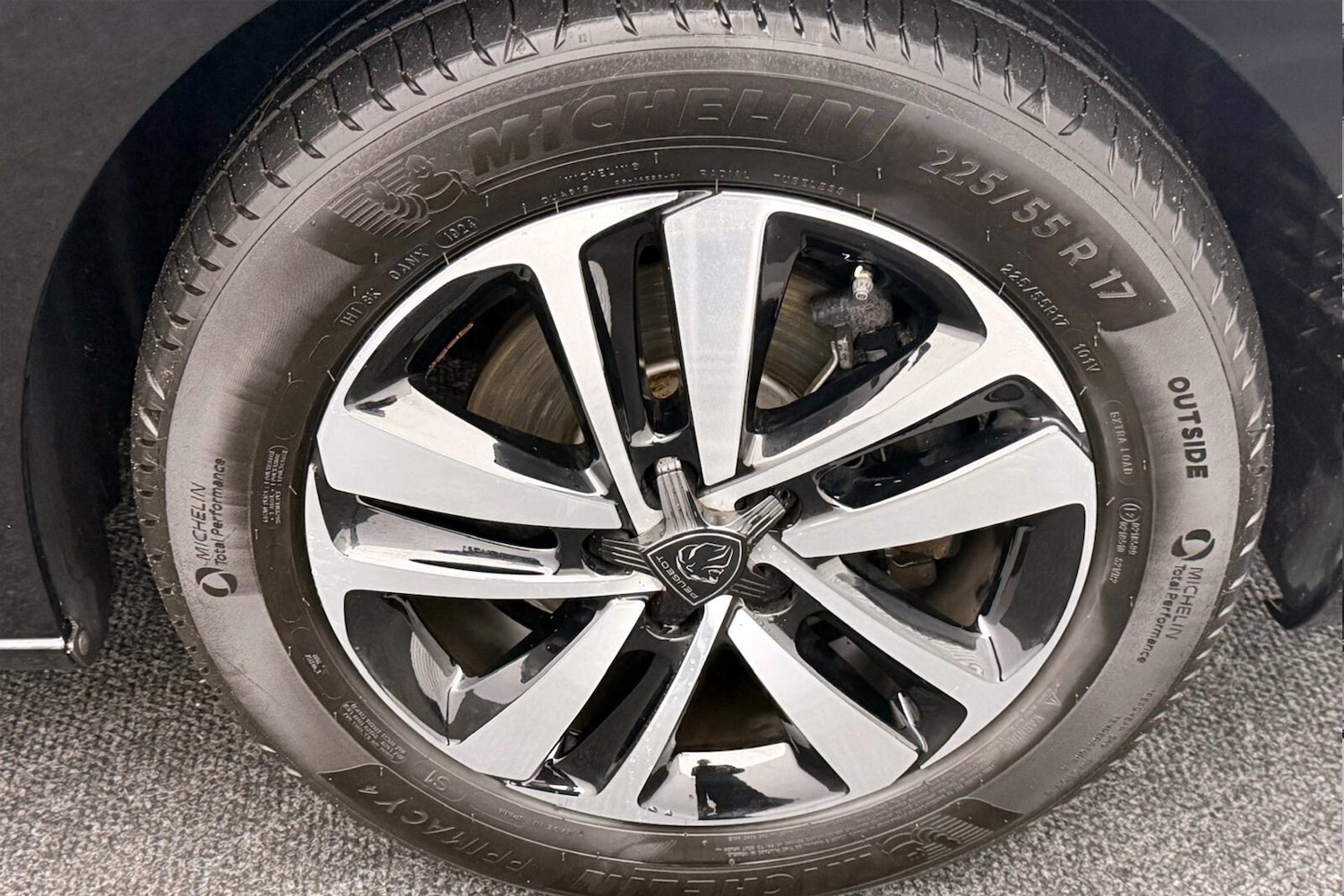 Used Peugeot Traveller 2024 for sale - 77035843: Photo 47