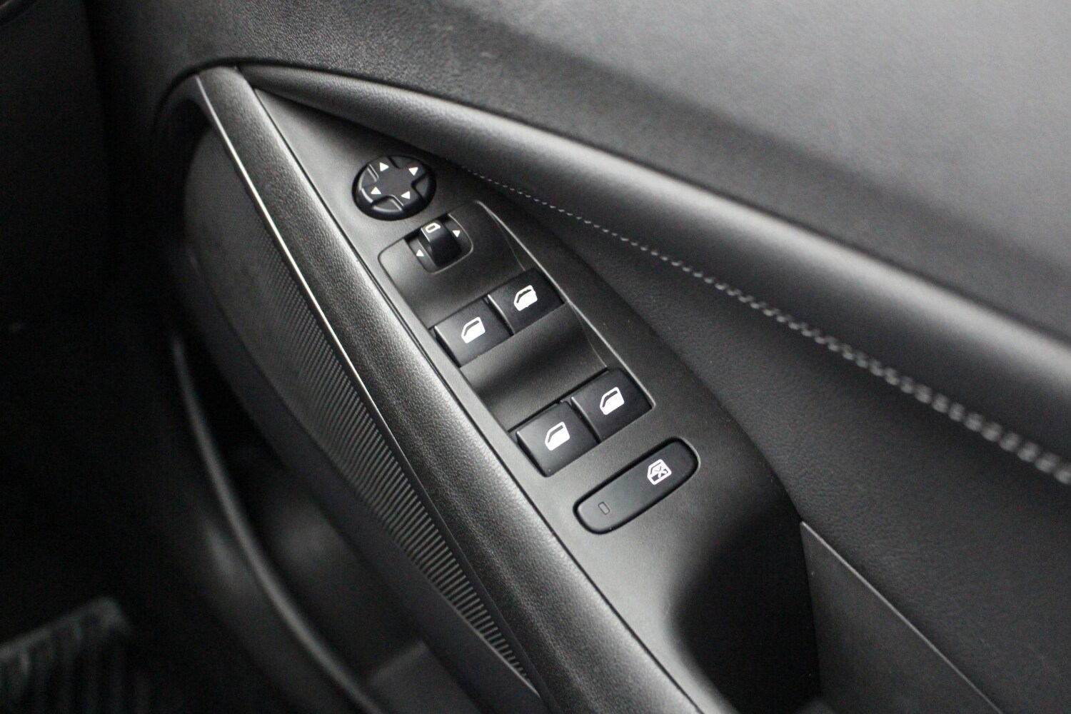 Used Vauxhall Crossland 2021 for sale - 78172595: Photo 21