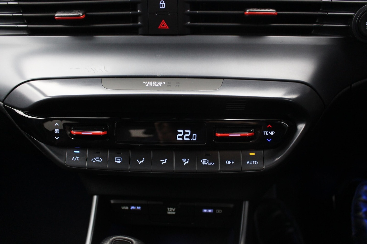 Used Hyundai i20 2024 for sale - 76960176: Photo 17