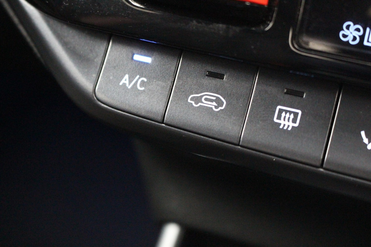 Used Hyundai i20 2024 for sale - 76960176: Photo 28