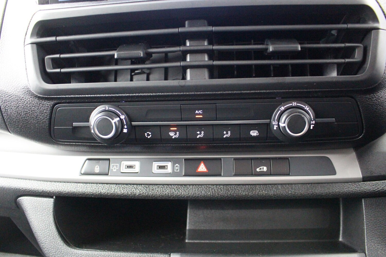 Used Vauxhall Vivaro 2024 for sale - 78088590: Photo 20