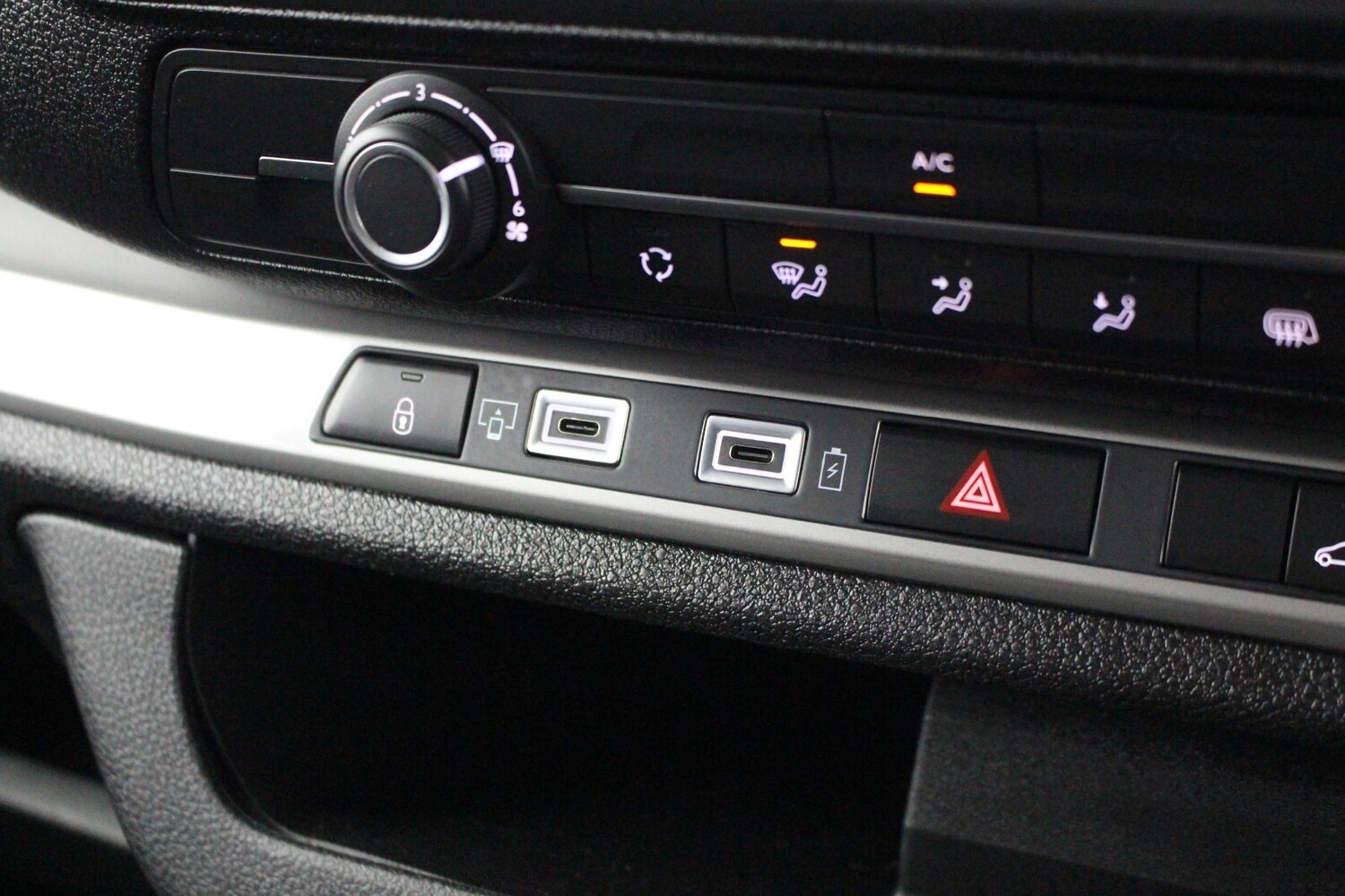 Used Vauxhall Vivaro 2024 for sale - 78088590: Photo 24