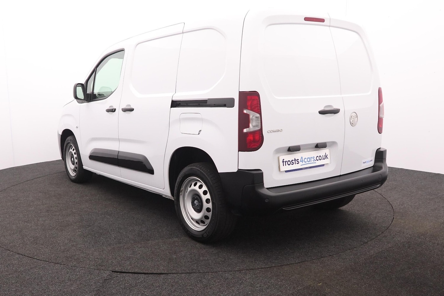 Used Vauxhall Combo 2024 for sale - 76971299: Photo 3