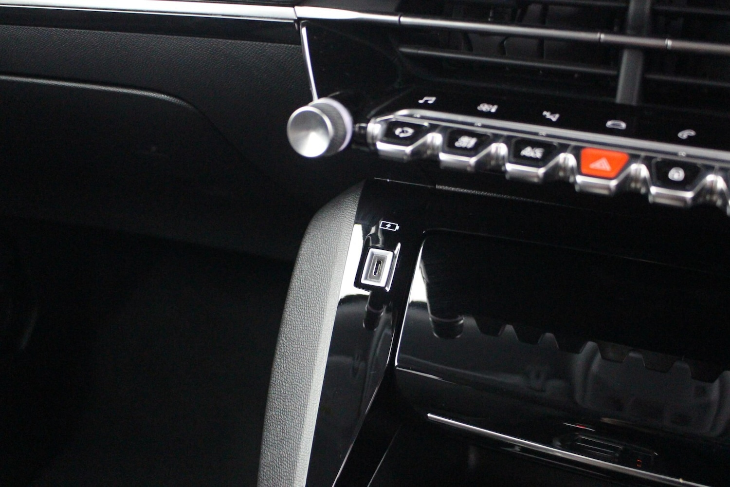 Used Peugeot 2008 2022 for sale - 78186917: Photo 21