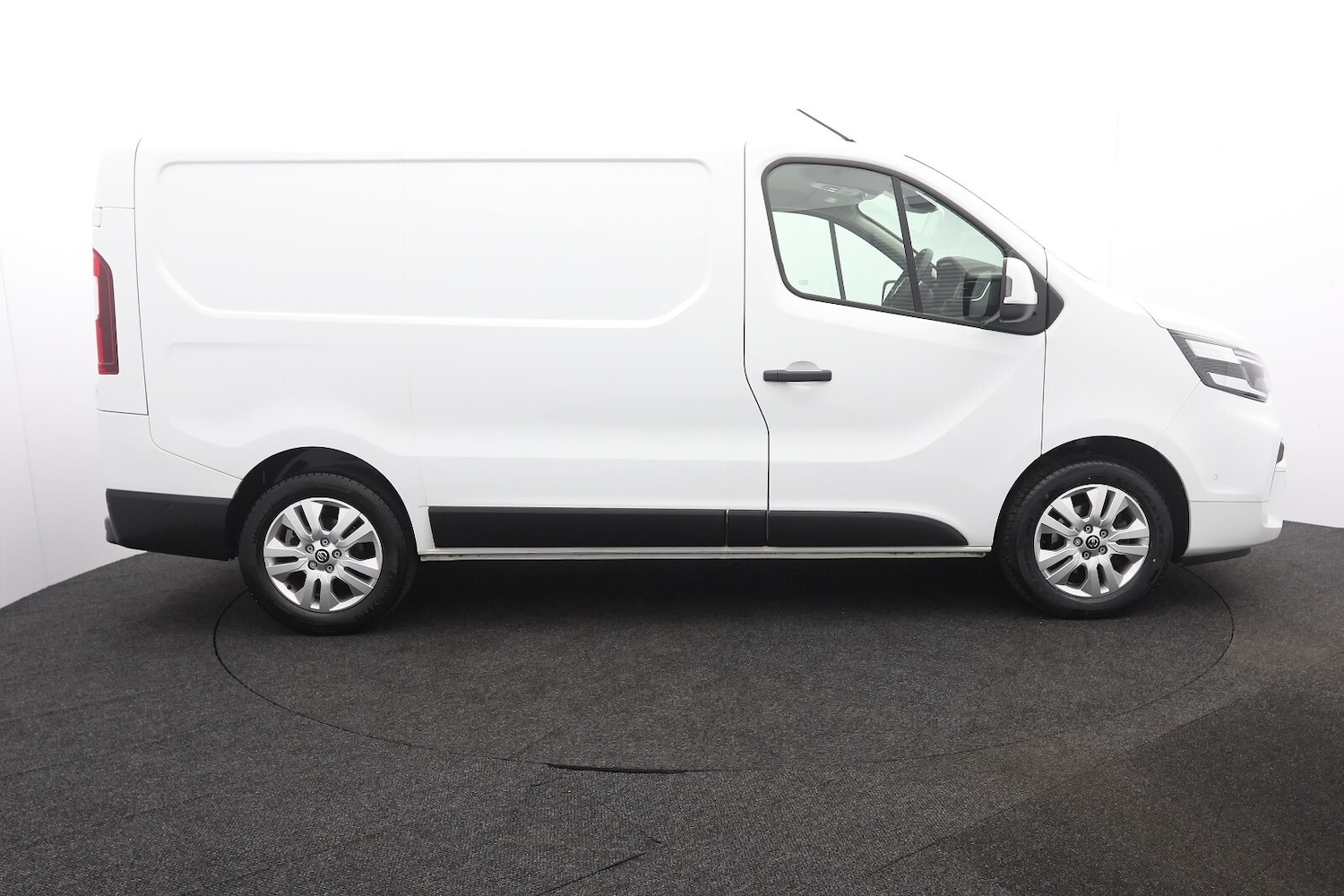 Used Nissan Primastar 2023 for sale - 77047656: Photo 34