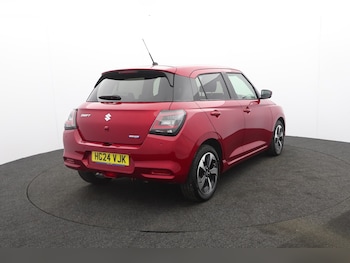 Used Suzuki Swift 2024 for sale - 78754077: Photo