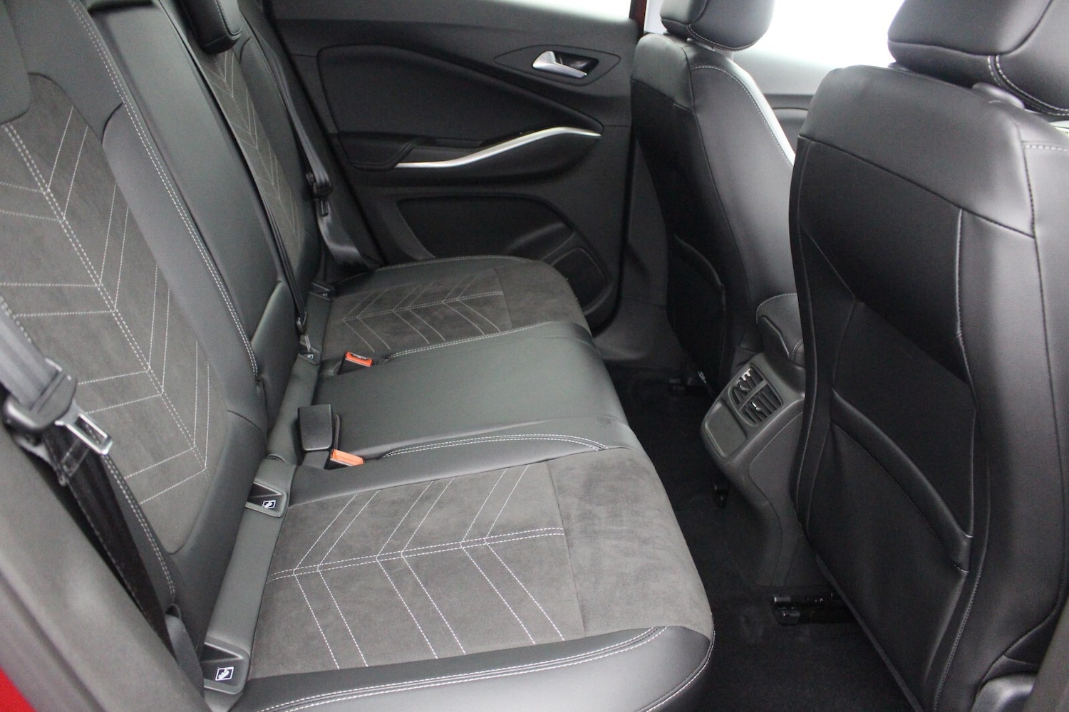 Used Vauxhall Grandland 2024 for sale - 76954196: Photo 9