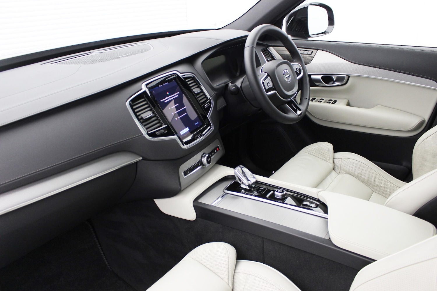 Used Volvo XC90 2023 for sale - 76479645: Photo 6