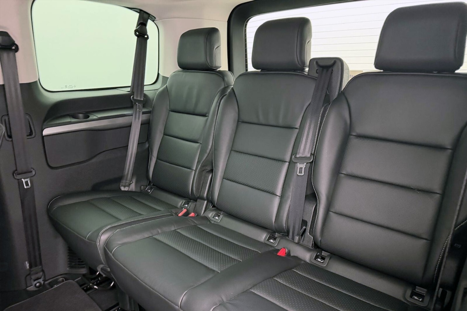 Used Peugeot Traveller 2024 for sale - 77205663: Photo 10