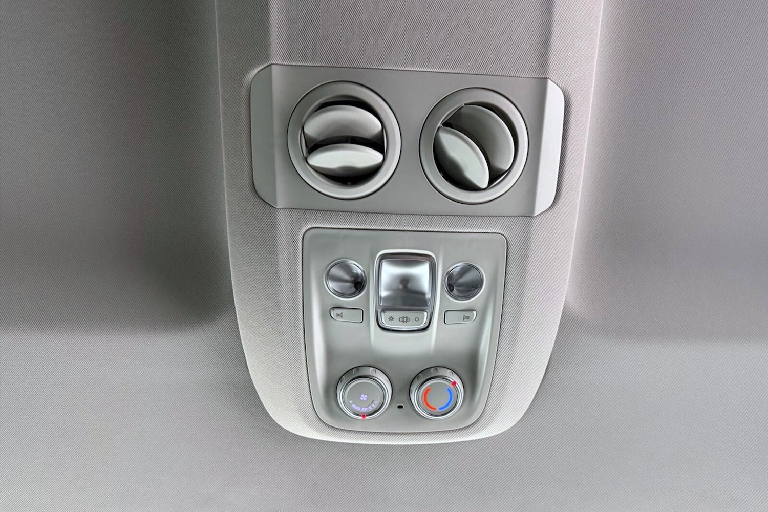 Used Peugeot Traveller 2024 for sale - 77205663: Photo 31